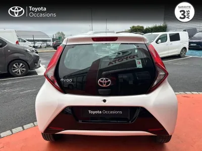 TOYOTA Aygo 1.0 VVT-i 72ch x-play 5p MY21 occasion 2022 - Photo 4