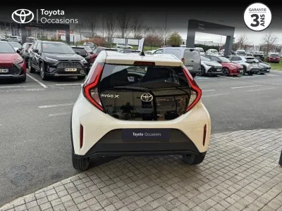 TOYOTA Aygo X 1.0 VVT-i 72ch Dynamic occasion 2022 - Photo 4