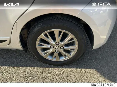 TOYOTA Yaris 69 VVT-i Dynamic Business 5p occasion 2017 - Photo 4