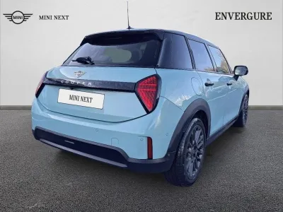 MINI Cooper 5 Portes C 156ch Favoured DKG7 occasion 2025 - Photo 2