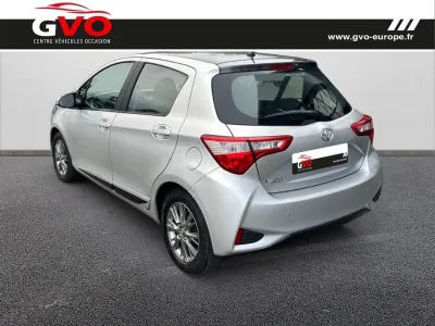 TOYOTA Yaris 90 D-4D Design 5p occasion 2017 - Photo 2