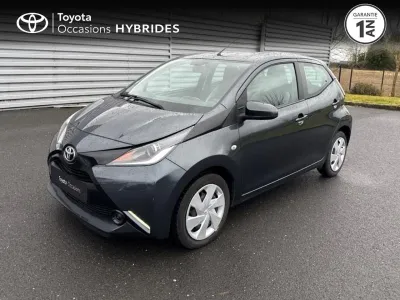 TOYOTA Aygo 1.0 VVT-i 69ch x-play 5p occasion 2016 - Photo 1