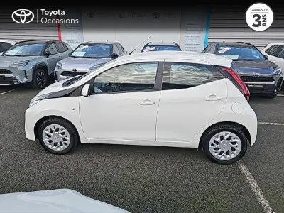 TOYOTA Aygo 1.0 VVT-i 72ch x-play 5p MY20 occasion 2020 - Photo 3