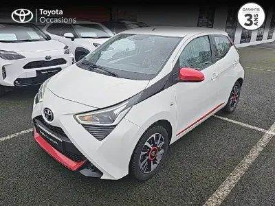 TOYOTA Aygo 1.0 VVT-i 72ch x-play 5p occasion 2019 - Photo 1