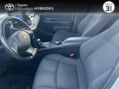 TOYOTA C-HR 122h Edition 2WD E-CVT RC18 occasion 2018 - Photo 3
