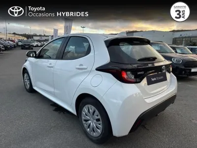 TOYOTA Yaris 116h Dynamic 5p MY22 occasion 2023 - Photo 2