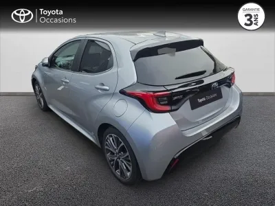 TOYOTA Yaris 116h Iconic 5p MY21 occasion 2022 - Photo 2