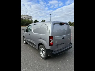 TOYOTA PROACE CITY Electric MEDIUM 50 kWh START CONFORT PK CHANTIER occasion 2024 - Photo 2
