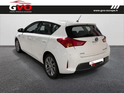 TOYOTA Auris HSD 136h Dynamic occasion 2015 - Photo 2