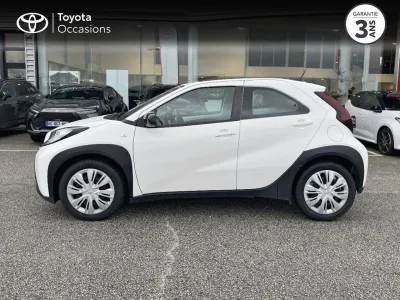 TOYOTA Aygo X 1.0 VVT-i 72ch Dynamic occasion 2022 - Photo 3