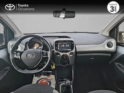 TOYOTA Aygo 1.0 VVT-i 72ch x-play x-app 5p MC18 occasion 2019 - Photo 4