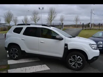 DACIA Duster 1.0 ECO-G 100ch  Journey 4x2 occasion 2024 - Photo 2