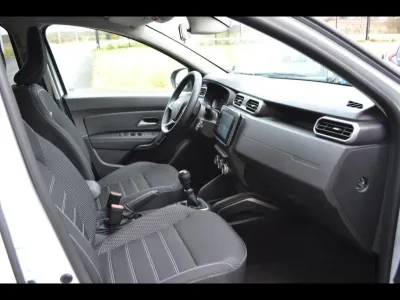 DACIA Duster 1.0 ECO-G 100ch  Journey 4x2 occasion 2024 - Photo 4