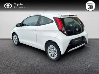 TOYOTA Aygo 1.0 VVT-i 72ch x-play 3p occasion 2019 - Photo 2