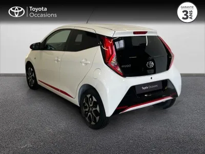 TOYOTA Aygo 1.0 VVT-i 72ch x-play 3p occasion 2020 - Photo 2
