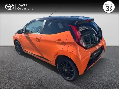 TOYOTA Aygo 1.0 VVT-i 72ch x-cite 2 5p occasion 2019 - Photo 2