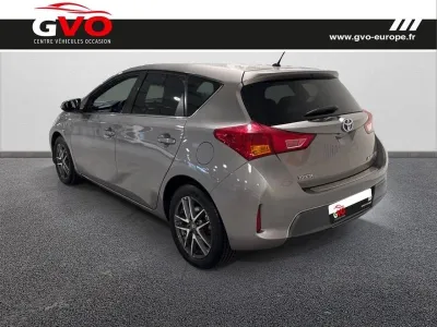 TOYOTA Auris HSD 136h Feel! occasion 2015 - Photo 2