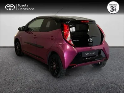 TOYOTA Aygo 1.0 VVT-i 72ch x-cite 5p occasion 2019 - Photo 2