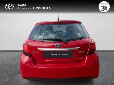 TOYOTA Yaris HSD 100h Dynamic 5p occasion 2014 - Photo 4