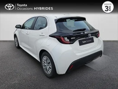 TOYOTA Yaris 116h Dynamic 5p MY22 occasion 2023 - Photo 2
