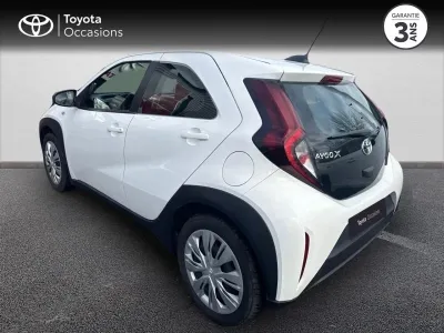 TOYOTA Aygo X 1.0 VVT-i 72ch Dynamic occasion 2022 - Photo 2