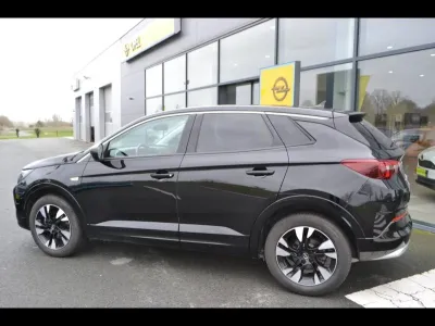 OPEL Grandland 1.5 D 130ch Elegance Business BVA8 occasion 2022 - Photo 3