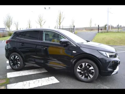 OPEL Grandland 1.5 D 130ch Elegance Business BVA8 occasion 2022 - Photo 2