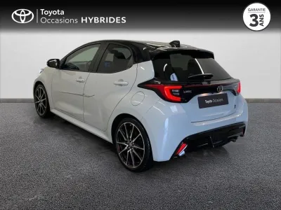 TOYOTA Yaris 116h GR Sport 5p MY22 occasion 2023 - Photo 2