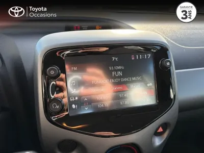TOYOTA Aygo 1.0 VVT-i 72ch x-play 5p occasion 2019 - Photo 4