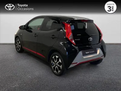 TOYOTA Aygo 1.0 VVT-i 72ch x-play x-app x-shift 5p MC18 occasion 2019 - Photo 2