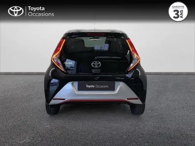 TOYOTA Aygo 1.0 VVT-i 72ch x-play x-app x-shift 5p MC18 occasion 2019 - Photo 4