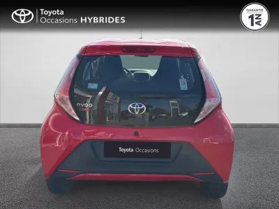 TOYOTA Aygo 1.0 VVT-i 69ch x-red 3p occasion 2018 - Photo 4