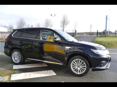MITSUBISHI Outlander PHEV Twin Motor Business 4WD Euro6d-T EVAP 5cv occasion 2020 - Photo 2