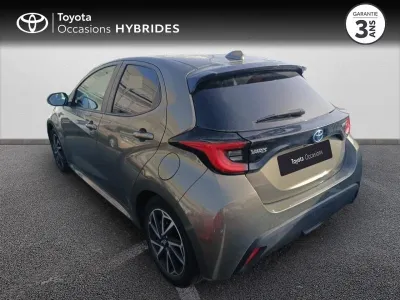 TOYOTA Yaris 116h Design 5p MY22 occasion 2023 - Photo 2