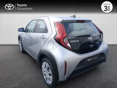 TOYOTA Aygo X 1.0 VVT-i 72ch Dynamic occasion 2023 - Photo 2