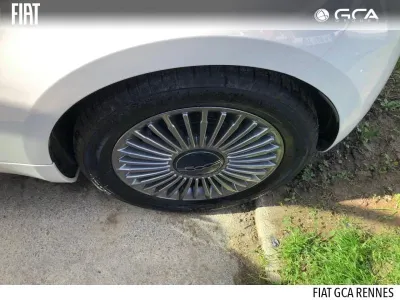 FIAT Nouvelle 500 Berline MY22 Icône berline 42 kWh occasion 2023 - Photo 4