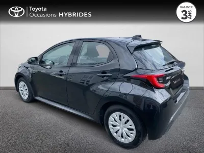 TOYOTA Yaris 116h Dynamic Business 5p + Programme Beyond Zero Academy MY22 occasion 2023 - Photo 2