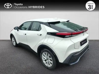 TOYOTA C-HR 1.8 Hybride 140ch Dynamic NG23 occasion 2024 - Photo 2