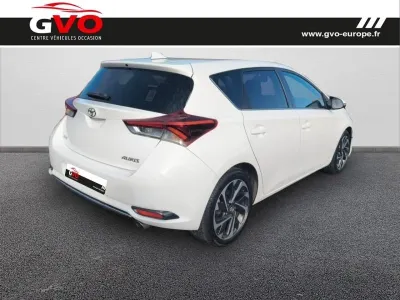 TOYOTA Auris 112 D-4D Design occasion 2016 - Photo 2