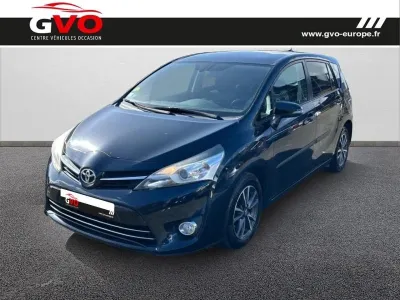 TOYOTA Verso 124 D-4D SkyView 5 places occasion 2014 - Photo 1