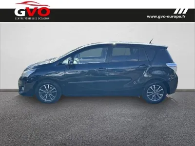 TOYOTA Verso 124 D-4D SkyView 5 places occasion 2014 - Photo 3