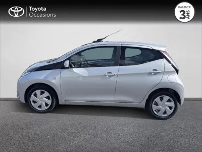 TOYOTA Aygo 1.0 VVT-i 69ch x-play 5p occasion 2015 - Photo 3