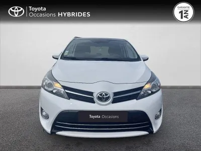 TOYOTA Verso 112 D-4D FAP Feel! SkyView 7 places occasion 2016 - Photo 4