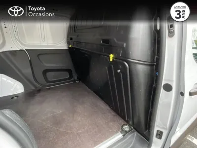 TOYOTA PROACE CITY Medium 130 D-4D Dynamic BVA MC23 occasion 2024 - Photo 4