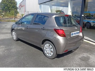 TOYOTA Yaris 90 D-4D Active 5p occasion 2016 - Photo 2