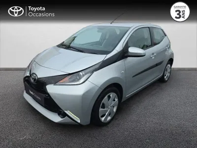 TOYOTA Aygo 1.0 VVT-i 69ch x-play x-shift 5p occasion 2017 - Photo 1