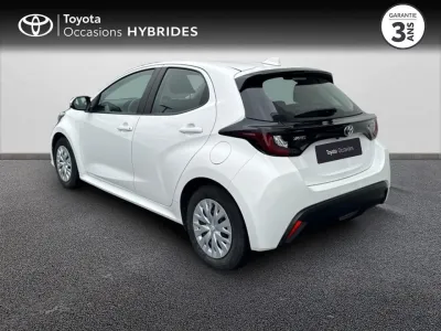 TOYOTA Yaris 116h Dynamic Business 5p + Programme Beyond Zero Academy MY22 occasion 2024 - Photo 2