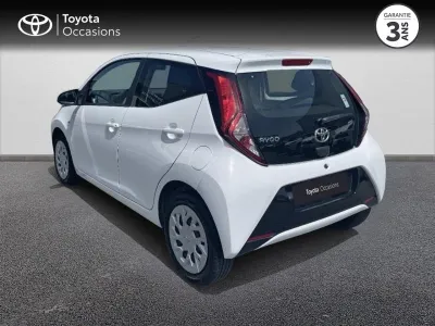 TOYOTA Aygo 1.0 VVT-i 72ch x-play 5p MY21 occasion 2021 - Photo 2