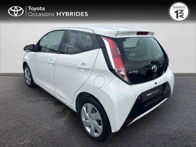TOYOTA Aygo 1.0 VVT-i 72ch x-play 5p occasion 2018 - Photo 2