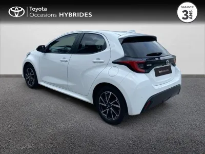 TOYOTA Yaris 116h Design 5p MY22 occasion 2023 - Photo 2